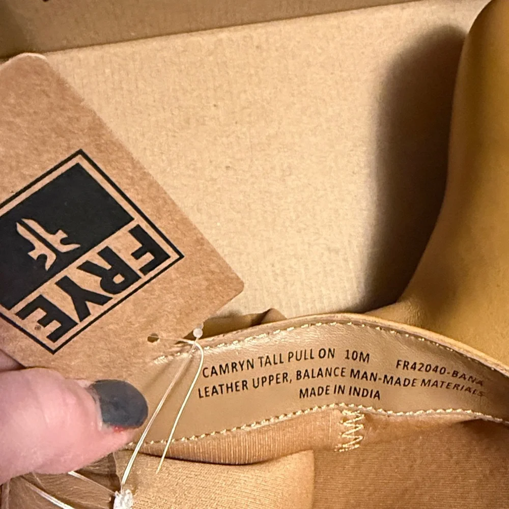 NWT Frye Camryn Leather Tall Boots in banana - Picture 13 of 13